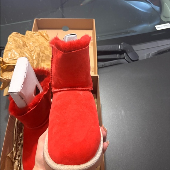 UGG Selene (red) size 7 with box - Picture 8 of 12